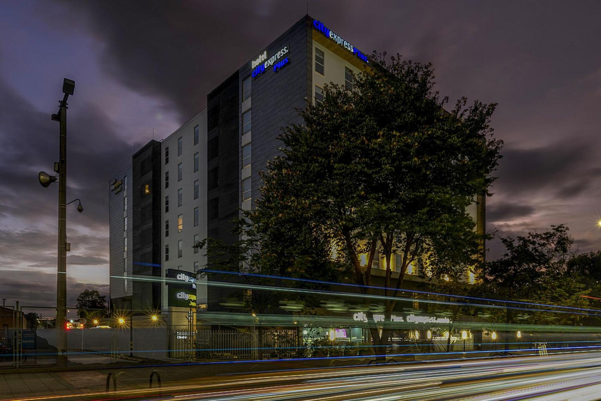 City Express Plus By Marriott Bogota Aeropuerto Dış mekan fotoğraf